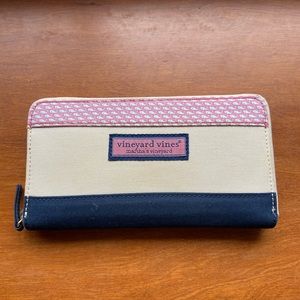 Vineyard Vines Wallet